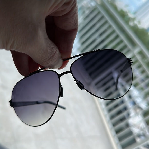 Jimmy crystal sunglasses with case - Picture 8 of 11